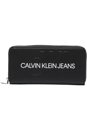 Tien jaar Inwoner Gemaakt om te onthouden Calvin Klein Wallets - Women - 93 products | FASHIOLA.com