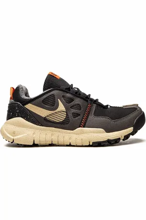 Nike Free Terra Vista sneakers