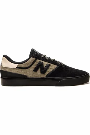 New Balance 272 low-top sneakers
