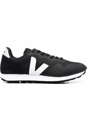 Veja Logo-patch low-top sneakers