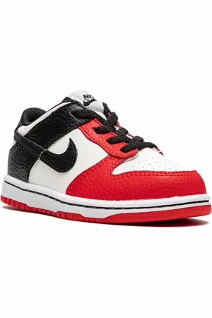 Nike Dunk Low sneakers