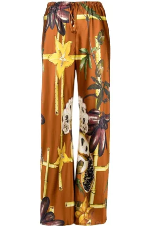 Gucci Snake Flora Print Trousers - Farfetch  Floral trousers, Printed  trousers, Trousers