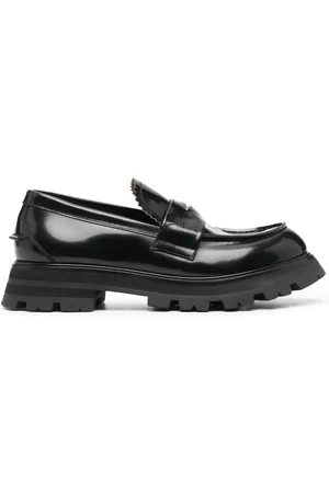 Alexander McQueen Women Loafers - Engraved-plaque leather loafers - Black