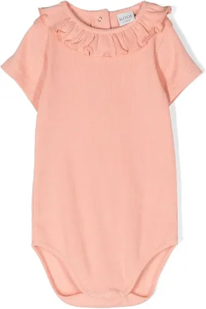 KNOT Ruffle-collar ribbed-knit body