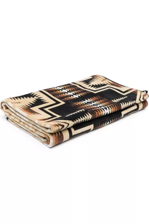 Pendleton Jacquard oversized towel - Black