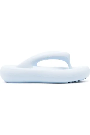 Axel Arigato Delta flip-flops