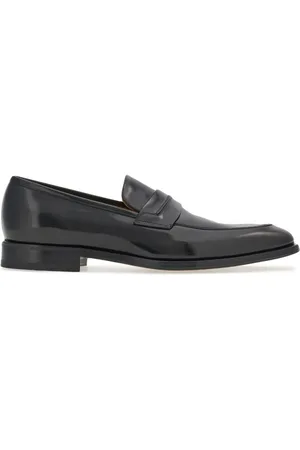 Salvatore Ferragamo Pointed-toe leather loafers