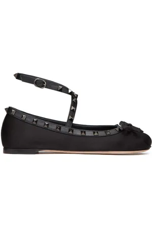 VALENTINO GARAVANI Rockstud satin ballerina shoes