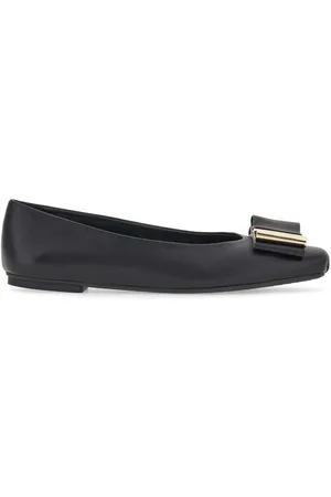 FERRAGAMO Varina bow-embellished quilted smooth and patent-leather ballet  flats