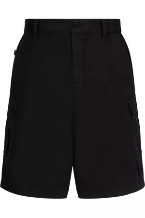 Dolce & Gabbana Men Bermudas - Logo-plaque cargo shorts - Black