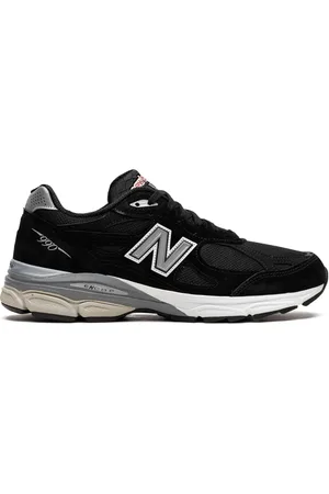 New Balance 990v3 low-top sneakers