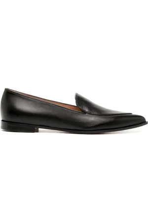 Gianvito Rossi Perry pointed-toe leather loafers