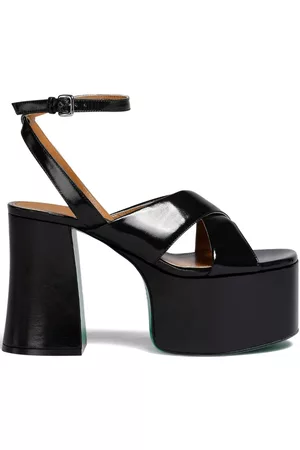 patent-leather-platform-sandals-black.webp