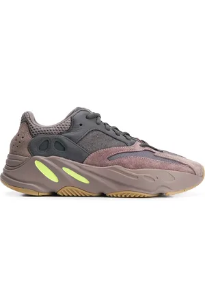 adidas Boost 700 "Mauve" sneakers