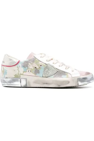 Philippe model Paris logo-patch sneakers