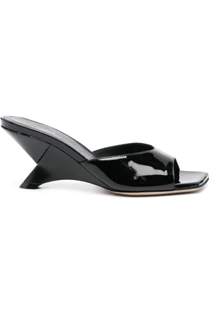 vic matiè 75mm patent leather mules