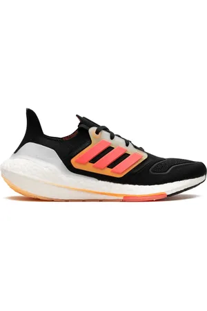 adidas Ultraboost 22 low-top sneakers