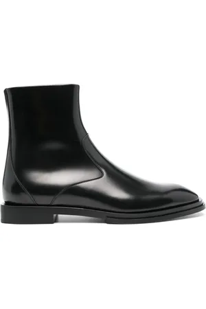 Alexander McQueen Metal-trim leather boots