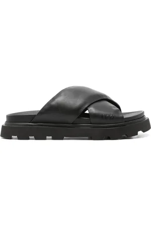 UGG Capitelle leather slides