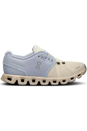 On Running Cloud 5 two-tone sneakers