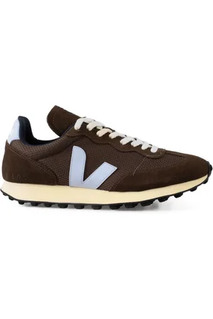 Veja Logo-patch lace-up sneakers