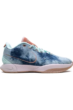 Nike LeBron 21 "Aragonite" sneakers