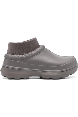 UGG Tasman X boots