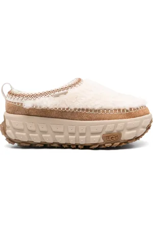 UGG Venture Daze Cozy slippers