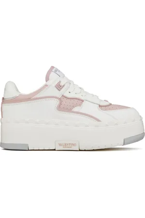 VALENTINO GARAVANI Freedots XL low-top leather sneakers