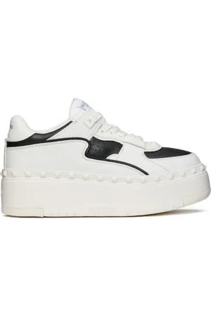 VALENTINO GARAVANI Freedots XL sneakers