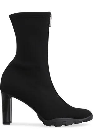 Alexander McQueen Zipped-up ankle boots