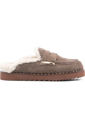 Ash Genda slippers