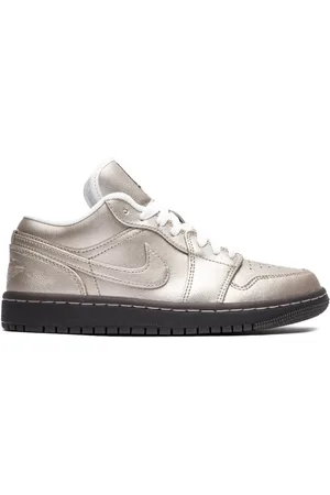 Jordan Air 1 sneakers