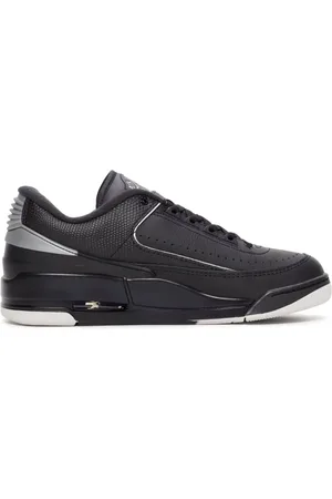 Jordan 2/3 sneakers