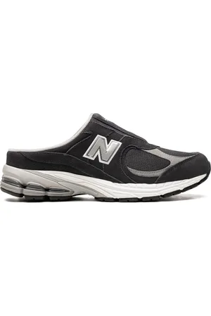 New Balance 2002R 