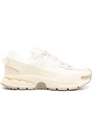 Nike Vomero Roam sneakers