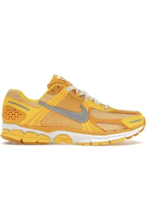 Nike Zoom Vomero 5 "Varsity Maize" sneakers