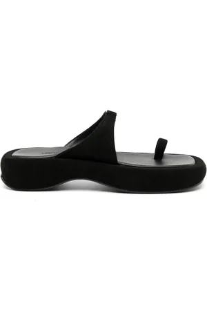 Low Classic Logo toe loop sandals