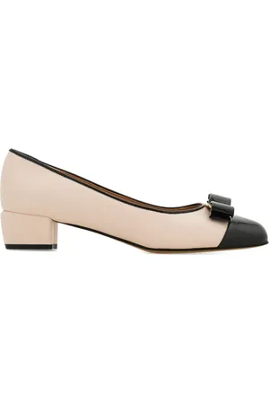 Salvatore Ferragamo Vara pumps