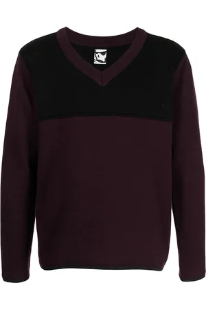 GR10K V-neck knit jumper