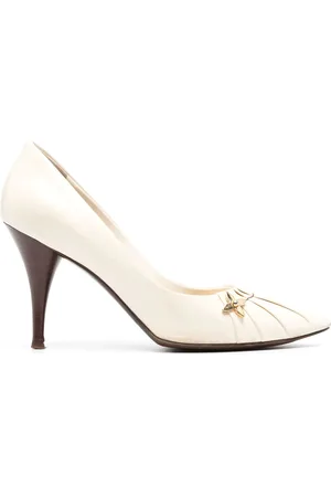 LOUIS VUITTON 2000 80mm flower-charm pumps