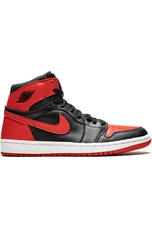 Jordan Air 1 Retro "Bred 01