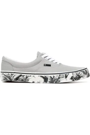 UNDERCOVER Lace-up low-top sneakers