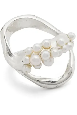 Beatriz Palacios Double-wave cluster ring