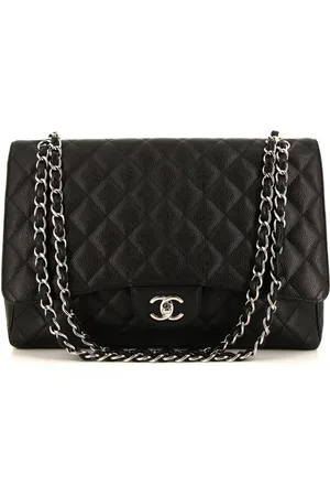 CHANEL 2010 jumbo Timeless shoulder bag