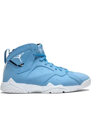Jordan Air 7 Retro pantone