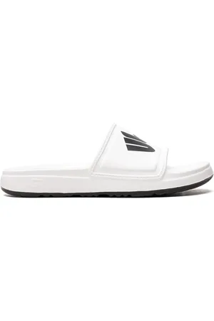 UGG Wilcox "Chopped" logo slides