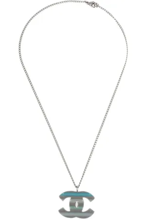 CHANEL 2005 CC-pendant necklace