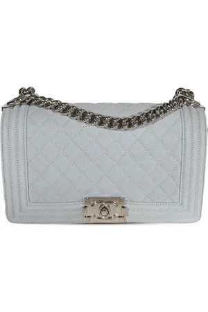 CHANEL Medium Boy Chanel shoulder bag