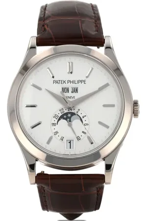 PATEK PHILIPPE 2011 pre-owned Annual Calendar 38mm